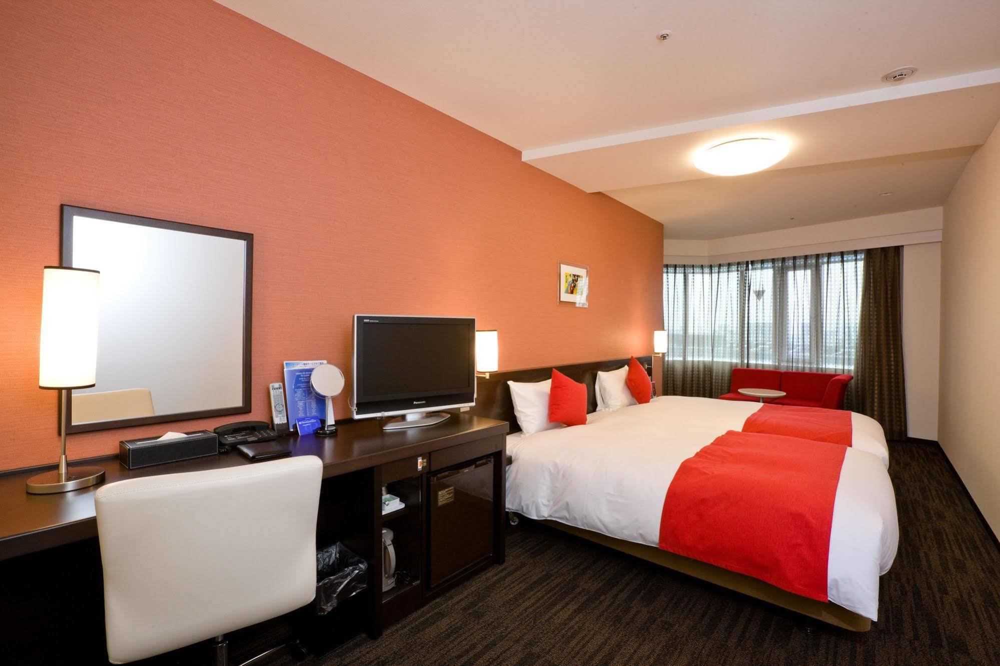 Daiwa Roynet Hotel Okayama Ekimae Eksteriør bilde
